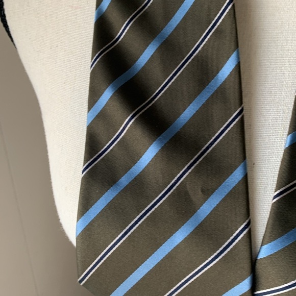 Banana Republic Factory Made in Turkey 100% Silk Tie EUC 58" Long - Picture 3 of 8